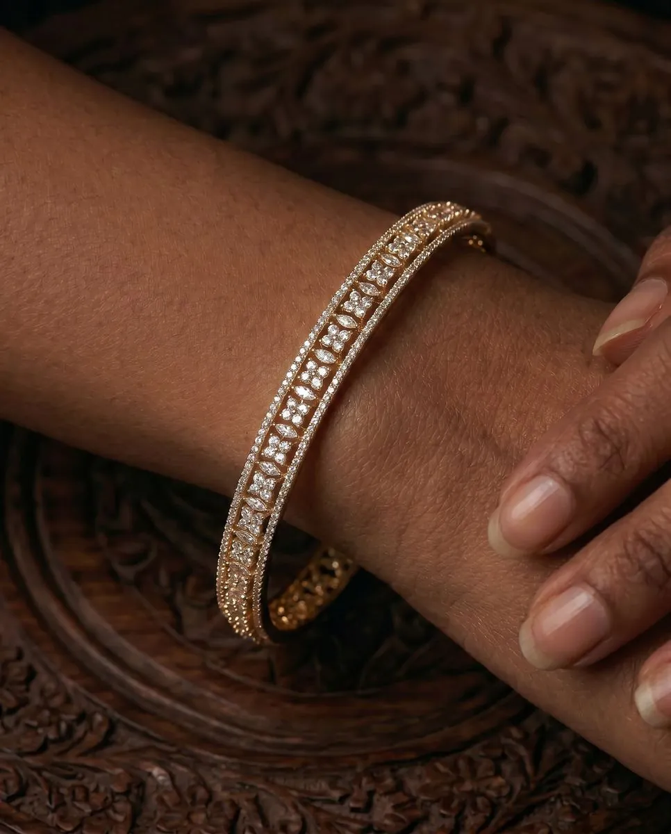 Diamond Bangle LG37586